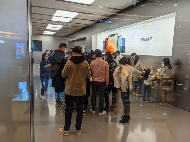 替用户做主？苹果强制打开手机功能，用户居然无权关闭