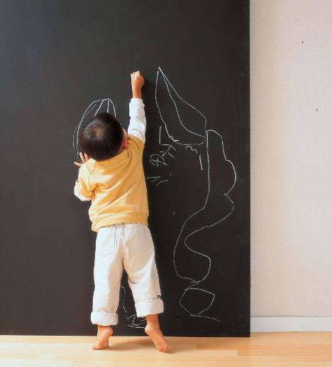 超级宝妈：孩子爱上涂鸦？家长了解涂鸦期的四个阶段，引导孩子更顺利