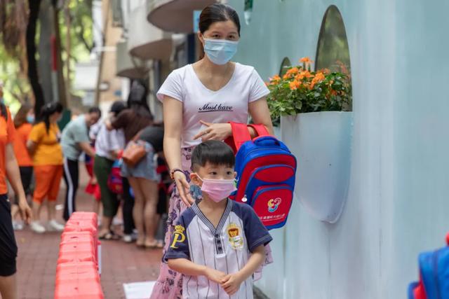 超级宝妈|萌娃归队！番禺第一批4.3万名幼儿今天回园，多图直击，看看有没有萌翻你？