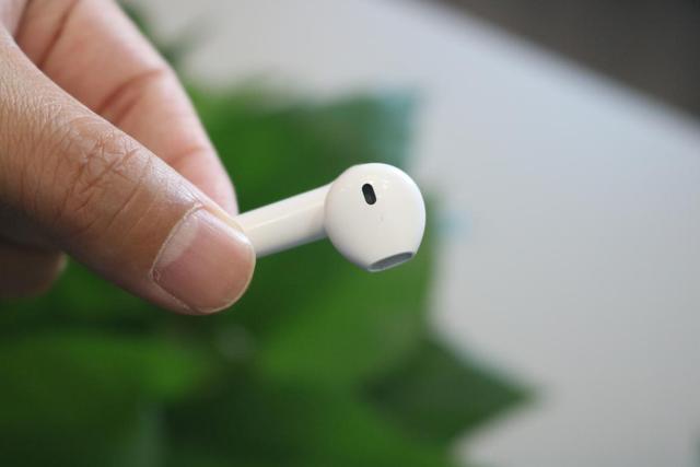 颜值高音质好，还能触摸操控，有了它还买啥苹果AirPods