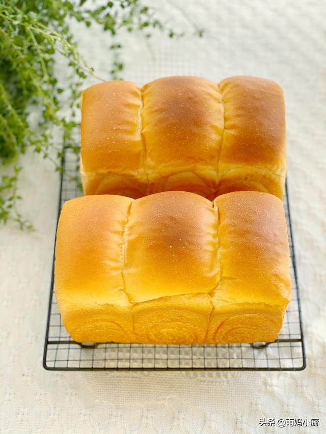 分享一款柔软拉丝的炼奶吐司，手撕吃最好，详细配方建议收藏