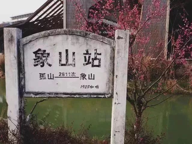 暖先生格调▲看完这些最美大学，我决定今晚再多学1小时！