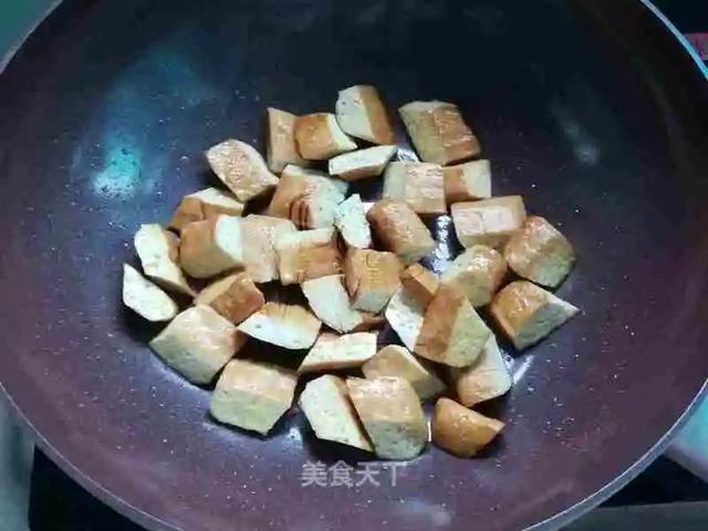 香干炒肉最美味的做法，你一定要学会！做法简单，好吃又下饭