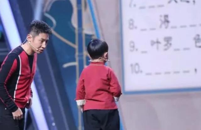 超级宝妈：5岁萌娃能背诗近“五百首”：掌握这3个教育方法，你家孩子也行
