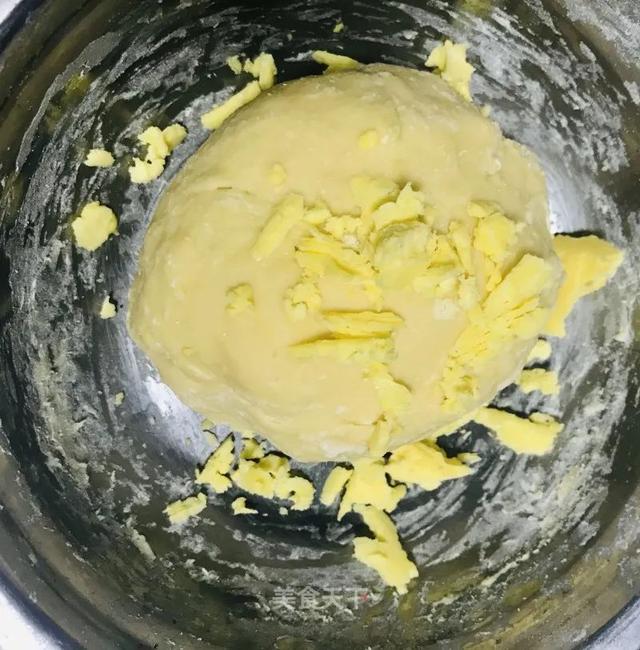 自制家庭版披萨，真材实料，好吃又健康！一点不比餐厅卖的差