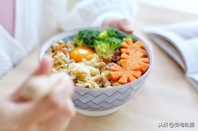 洋葱肥牛饭，软嫩香甜超美味，学会自己在家做，不比外边店里的差