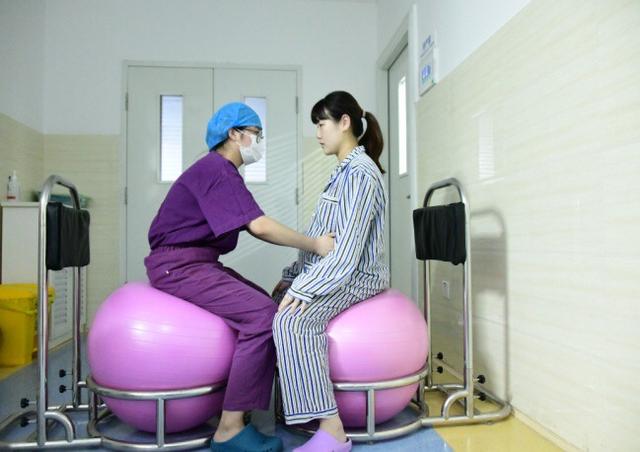 你的育儿经|分娩阵痛体验挑战赛，准爸爸能坚持到几级？