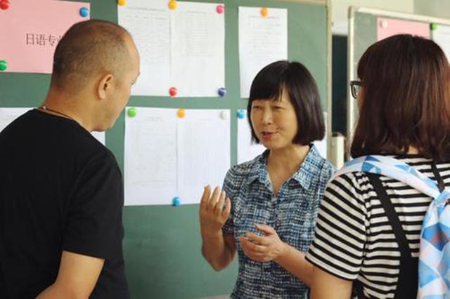 你的育儿经:辅导孩子写作业宛如“历劫”,学会“分解麻烦”,父母会省心很多