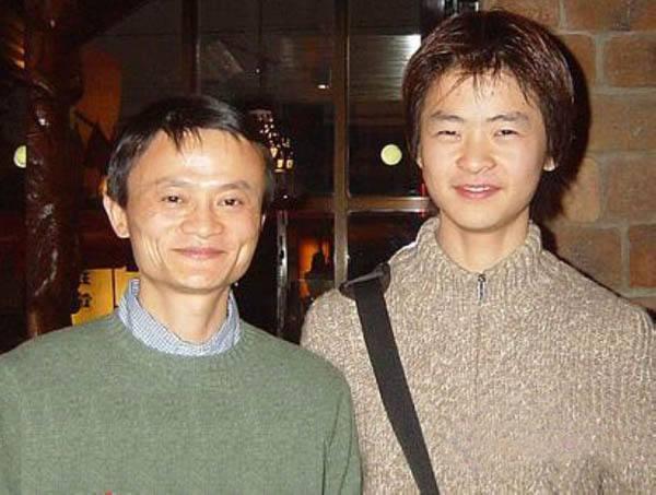 烟雨琴殇|孩子沉迷游戏如何引导？马云只用了一招，轻松戒掉孩子的网瘾