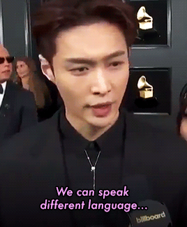 形同陌路|根正苗红的张艺兴拥有完美的肌肉线条，背后是谁的功劳呢？