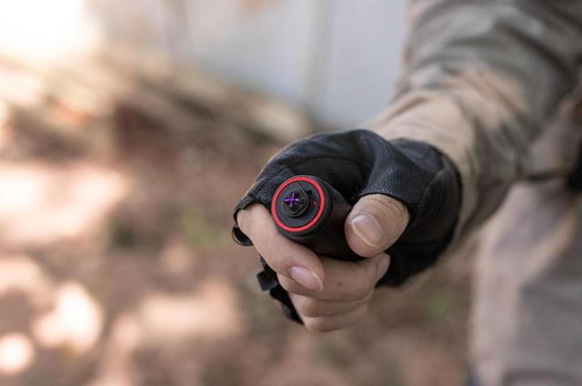 小米有品户外救命装备：航天材质，100+用法，能用于骨折固定