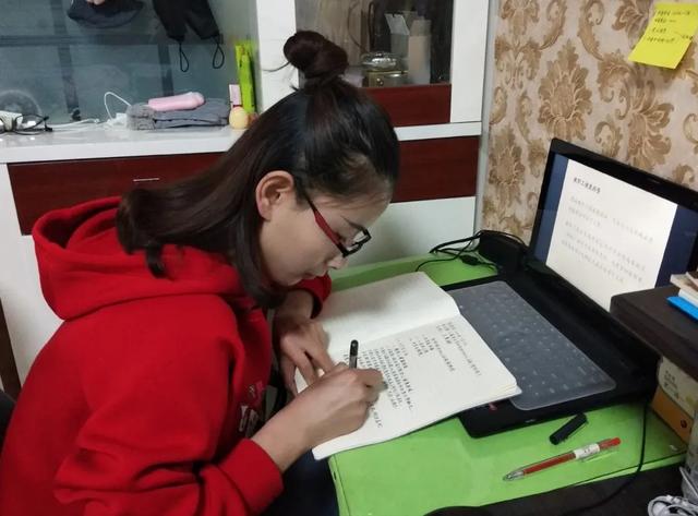 #你的育儿经#严格防控 筑牢病毒隔断屏障—县同和幼儿园全力做好疫情防控开学前消毒工作