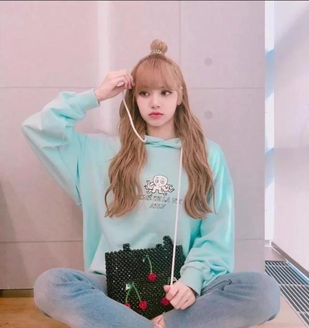 第五大道女人出门,最好少穿这3种裤子,不仅显胖还很俗气,第2种最明显