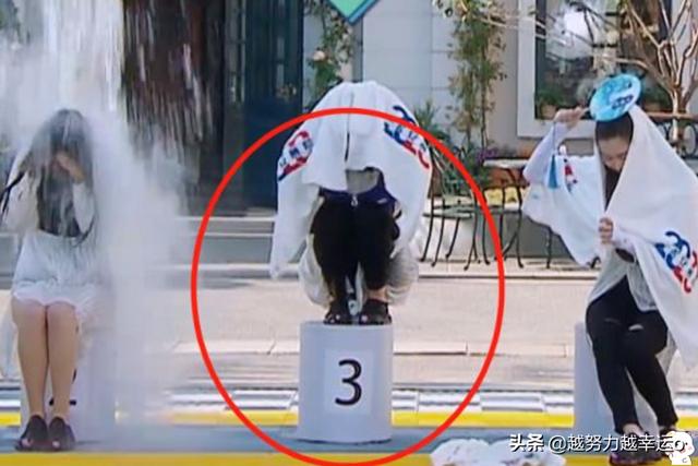 带翅膀的蜗牛|程潇生理期坚持录跑男，遇高压水枪，看清坐姿：对节目最大的尊重