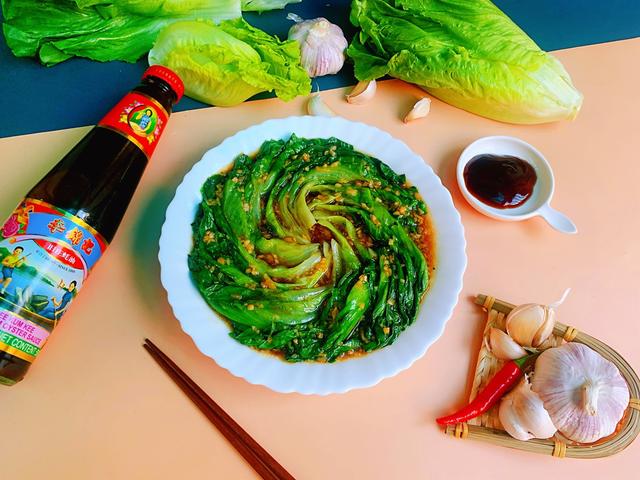 入冬后，时常吃得太油腻，试试这道菜，口感脆爽还刮油