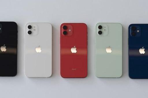 米10至尊版PK iPhone 12，小米配置香，销量实惨