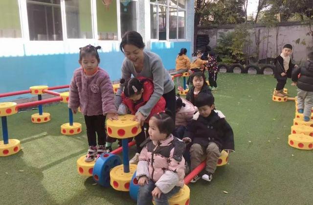 得不到糖的小孩|湖州市湖东幼儿园陆芸：春的园丁，美的使者｜年代好老师305