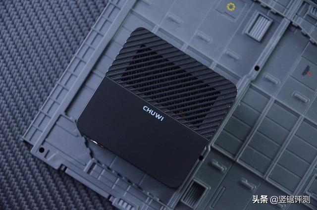 国产迷你PC主机评测：128GB，搭载四核处理器，仅掌心大小