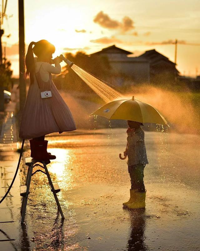 相亲相爱|暖心爸爸晒娃，却把孩子拍成宫崎骏动画，太治愈了