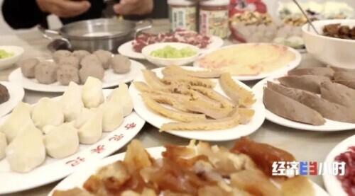 卤鹅|一个原本不产牛的地方，却把牛肉火锅做成“中华名小吃”！潮汕如何做到的？