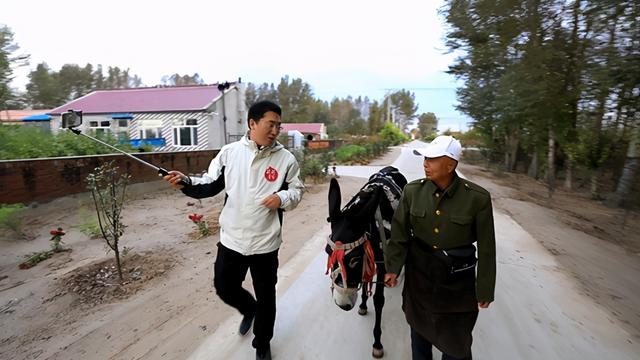 好好学习丨他这是互联网+豆腐吗？他这是拥抱新生活