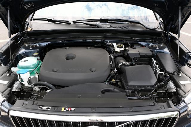 新车 | 四驱车型比XT4更加亲民！XC40新增车型上市