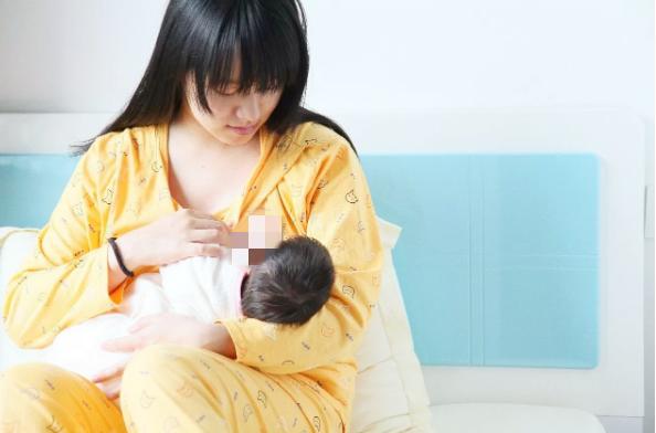 你的育儿经|产后母乳多胸部胀痛，宝妈私自“便宜”丈夫，反而让宝宝生病