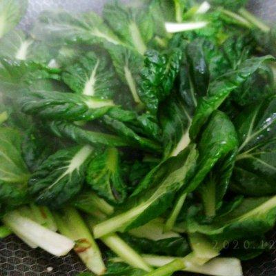 最对胃口的人气家常菜泡椒滑鸡乌塌菜