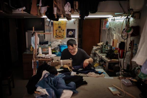 永康|听网红爷叔侃咖啡经、喝张文宏点赞的特调……荡荡这条上海小马路，百味杂陈