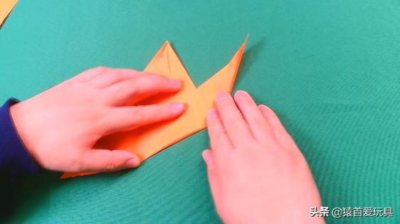 超级宝妈■儿童DIY手工折恐龙的大脚印折法图解，带孩子一起探索恐龙足迹！