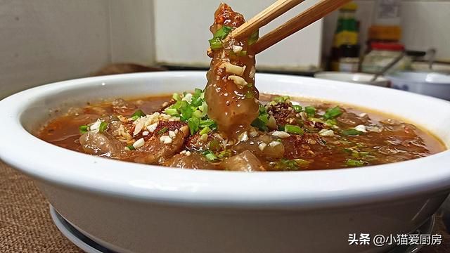 川味滑肉不要再煮汤了，教你做“水煮滑肉”，鲜香麻辣，吃着真爽