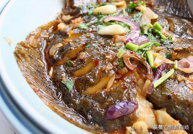 美食推荐：干锅多宝鱼，酱爆鱿鱼，茄汁棒棒虾，私房烤玉米的做法