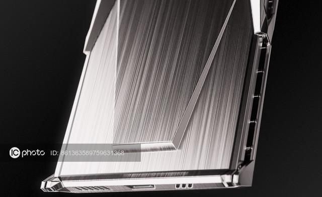 环球网▲iPhone 11 Pro钛金换壳版上线 致敬特斯拉皮卡