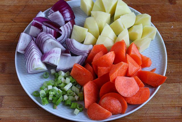 韩式芝士鸡翅饭，在家轻松做芝士焗饭，一点不比外面差，满满拉丝