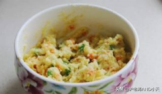【超级宝妈】小孩子,不肯好好吃饭怎么办?这样做让他抢着吃!