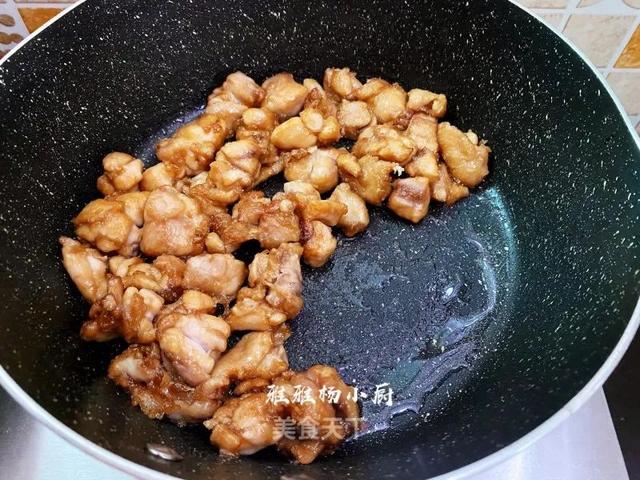 香酥鸡丁：香酥可口，下酒下饭都棒极了