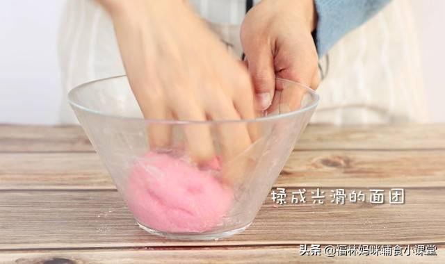 #超级宝妈#火龙果做的美食,美味又营养,练咀嚼练抓握,2岁宝宝正需要