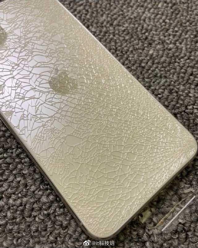 #勇哥科技#高手解锁iPhone 11 Pro Max钻石水晶纹路，摔成艺术品