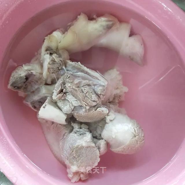 猪蹄这样做，软而不烂，肥而不腻！香糯可口，入口即化！家人超爱吃