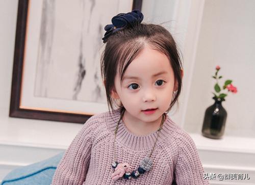 「超级宝妈」爸爸决定叫女儿“子怡”，没想到妻子大怒：你姓啥你还记得吧？