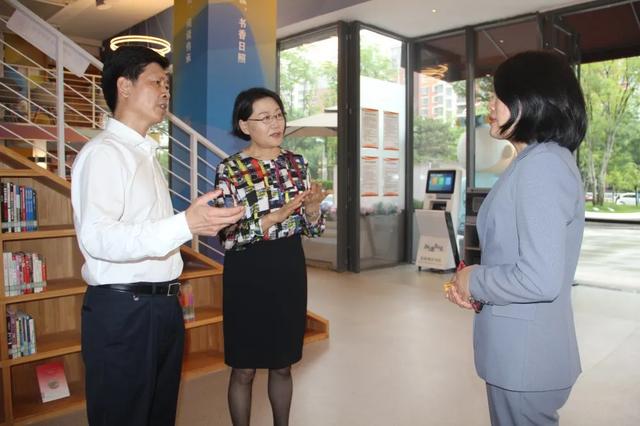 齐鲁晚报日照新闻发布|精致城市 幸福童年|日照市妇联亲子阅读公益活动走进城市书房