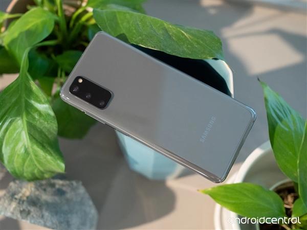 『环球网』首款骁龙865机皇 三星Galaxy S20系列真机图赏
