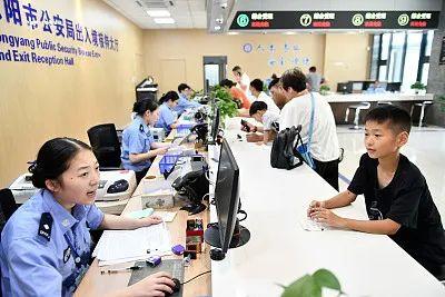 光明网：地铁内不得进食、手机声音外放，浙江网络订餐配送标准化……4月起一批新规将影响你我生活