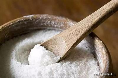 每天2袋话梅，德阳19岁白癜风女子，从宿舍床上吃到医院病床上