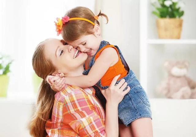 [你的育儿经]为什么妈妈在身边，孩子反而更容易哭闹？