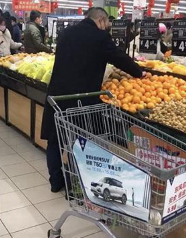 超级宝妈：组图：特殊时期，憋疯的爸爸们这样带娃，网友：没让人失望