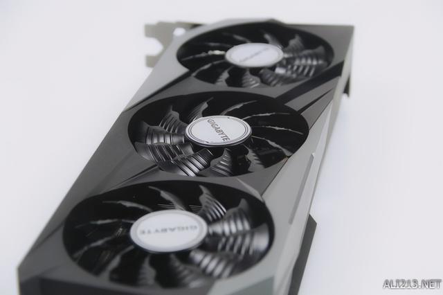 技嘉RTX 3070魔鹰《看门狗：军团》伦敦光追一日游