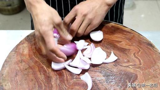 豆瓣酱|大厨教你麻辣香锅的家常做法，荤素搭配要啥有啥，香辣十足又营养