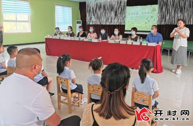 全国党媒信息公共平台|顺河回族区区妇联组织开展亲子阅读及图书捐赠活动