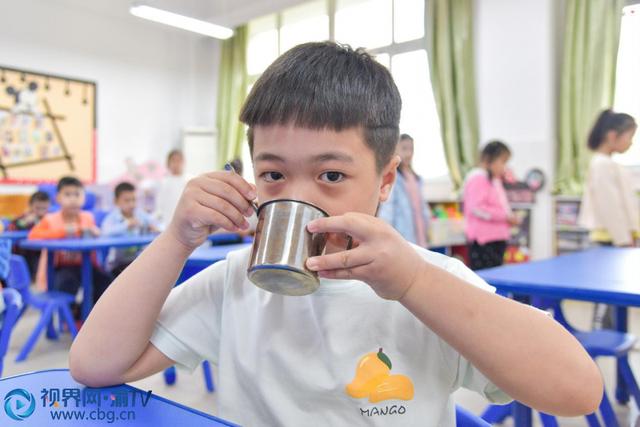 视界网|懵懵哒，萌萌哒！大渡口的“小小神兽”终于“回笼”了